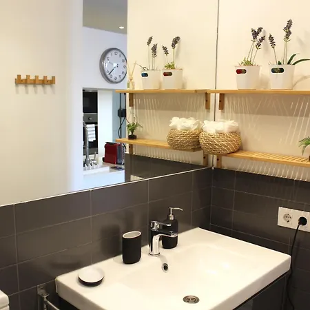 Appartement Piso Nuevo Al Lado De La Sagrada Familia. *