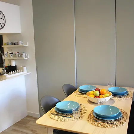 Apartment Piso Nuevo Al Lado De La Sagrada Familia. Barcelona